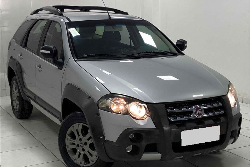 FIAT PALIO 1.8 MPI ADVENTURE WEEKEND 16V FLEX 4P AUTOMÁTICO 2012