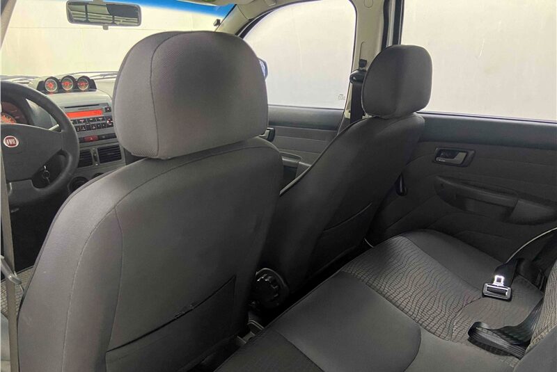 FIAT PALIO 1.8 MPI ADVENTURE WEEKEND 16V FLEX 4P AUTOMÁTICO 2012